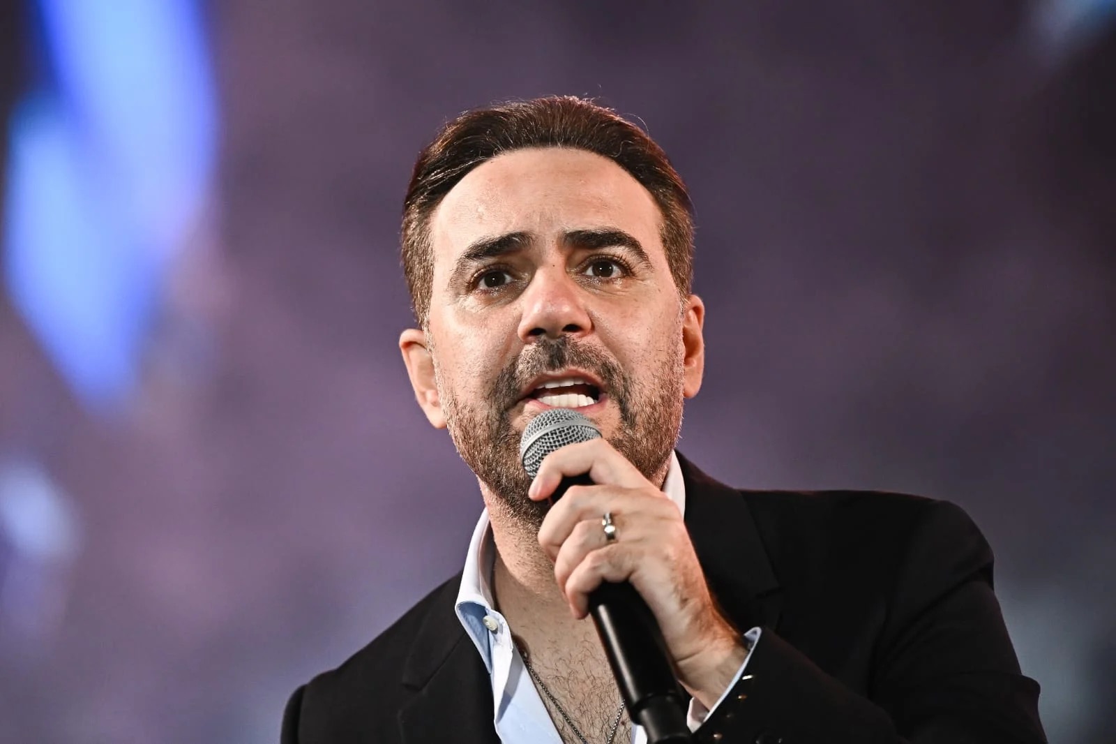 F7C8EC07-EAF7-4898-A170-407888CAF38D