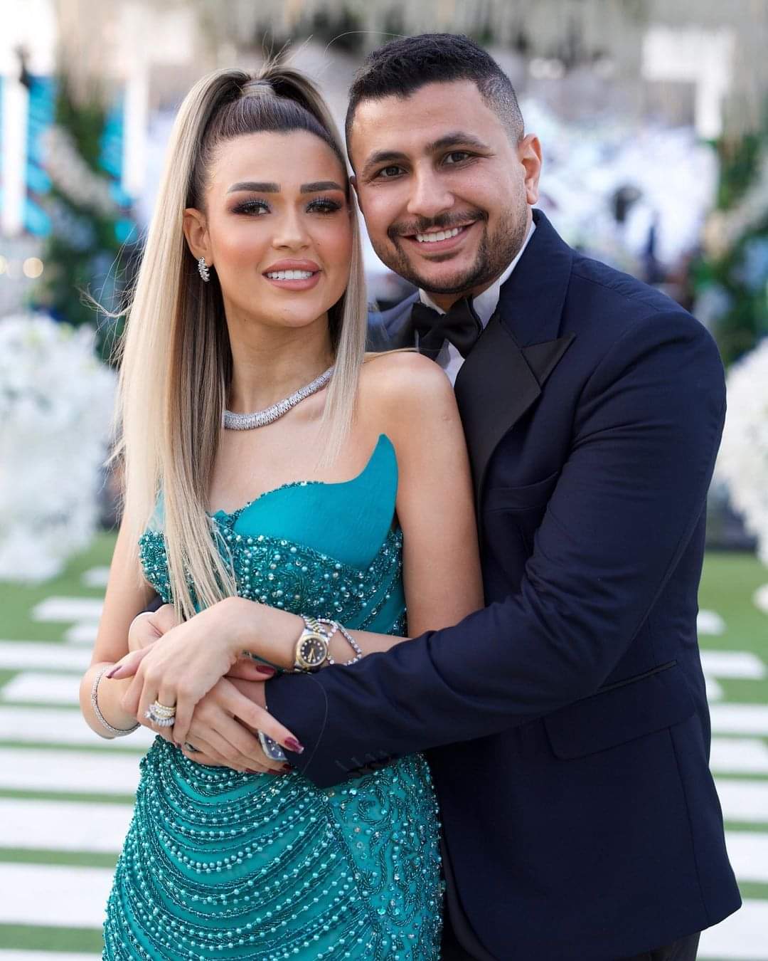 علي غزلان وفرح شعبان 