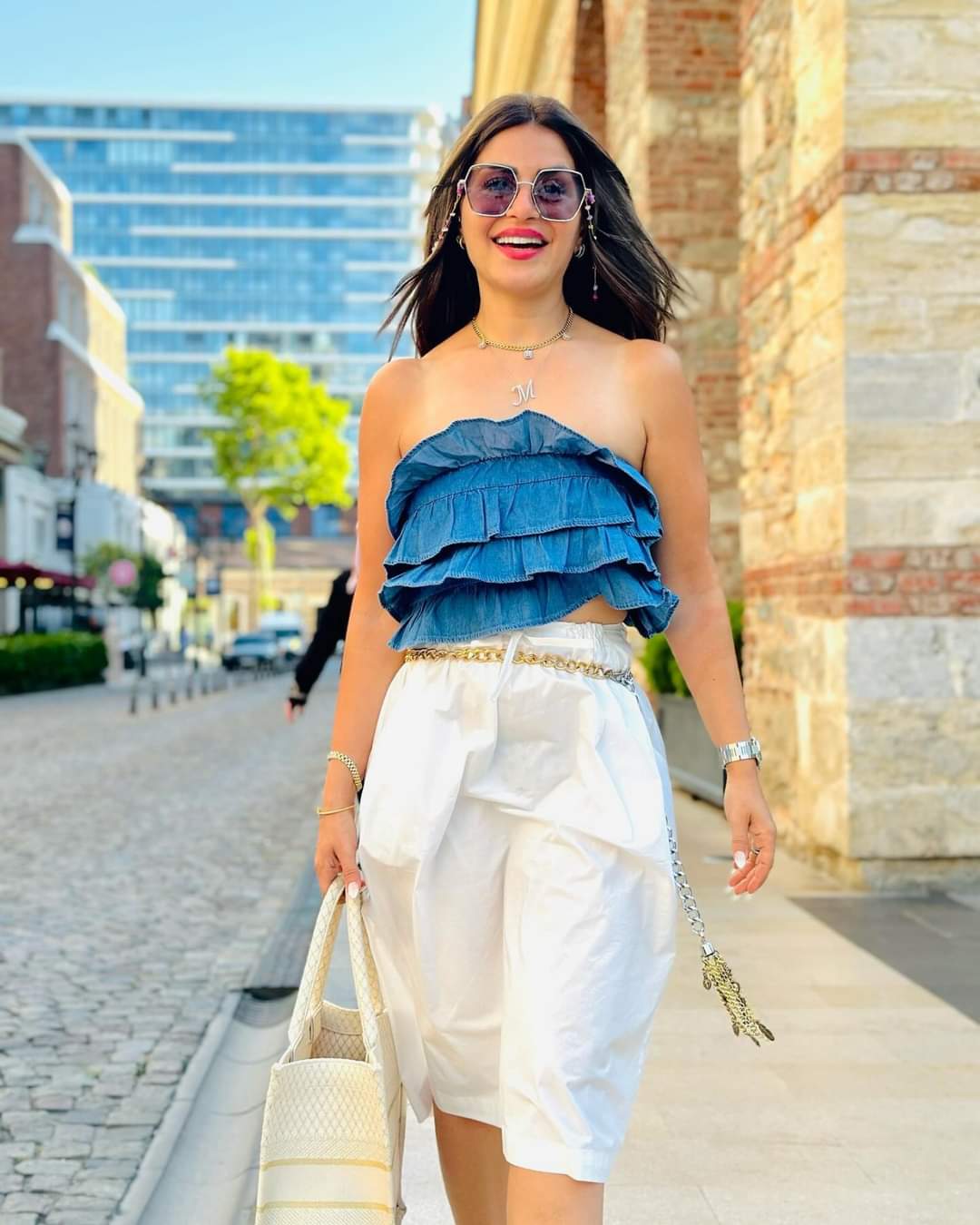 منة فضالي في تركيا 