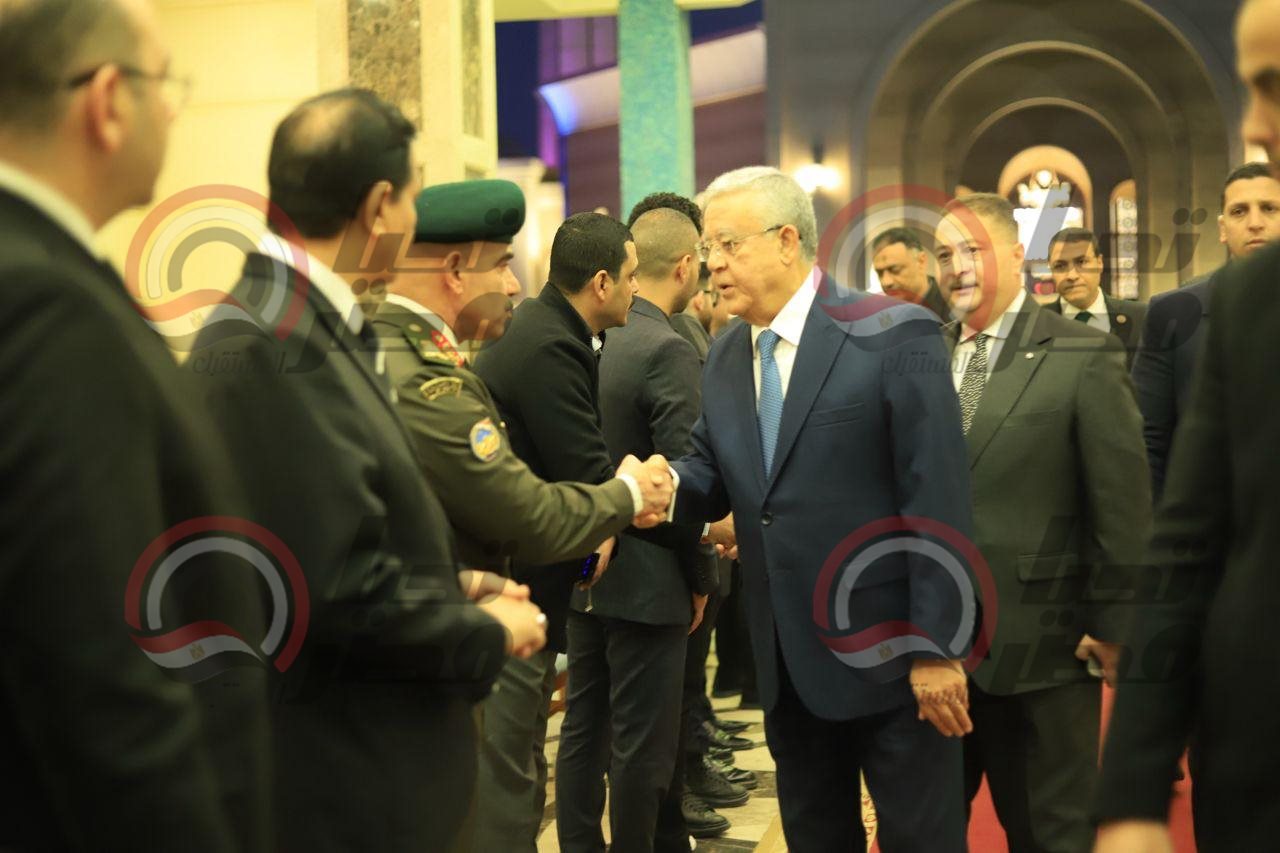 17040876-3aaa-49b1-8389-d8ffa7825fd4