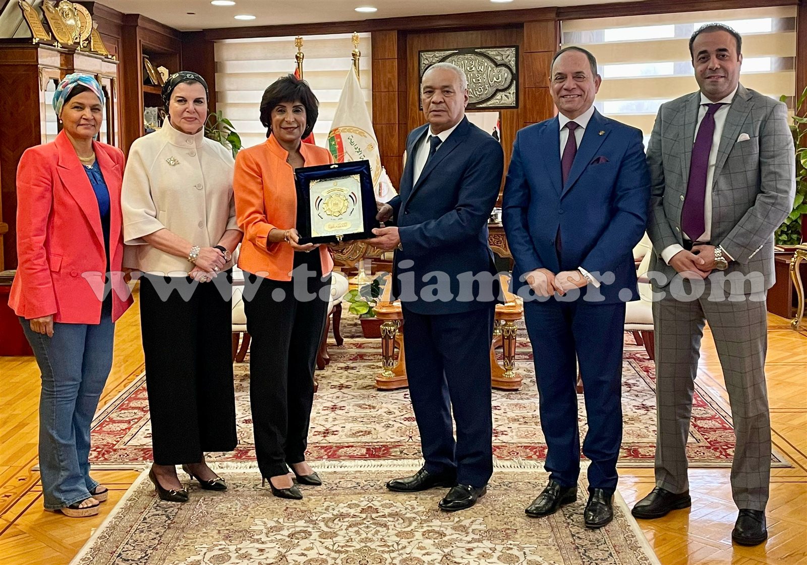 22d0ab4d-dce0-4c79-818c-924ee2b2c3e9