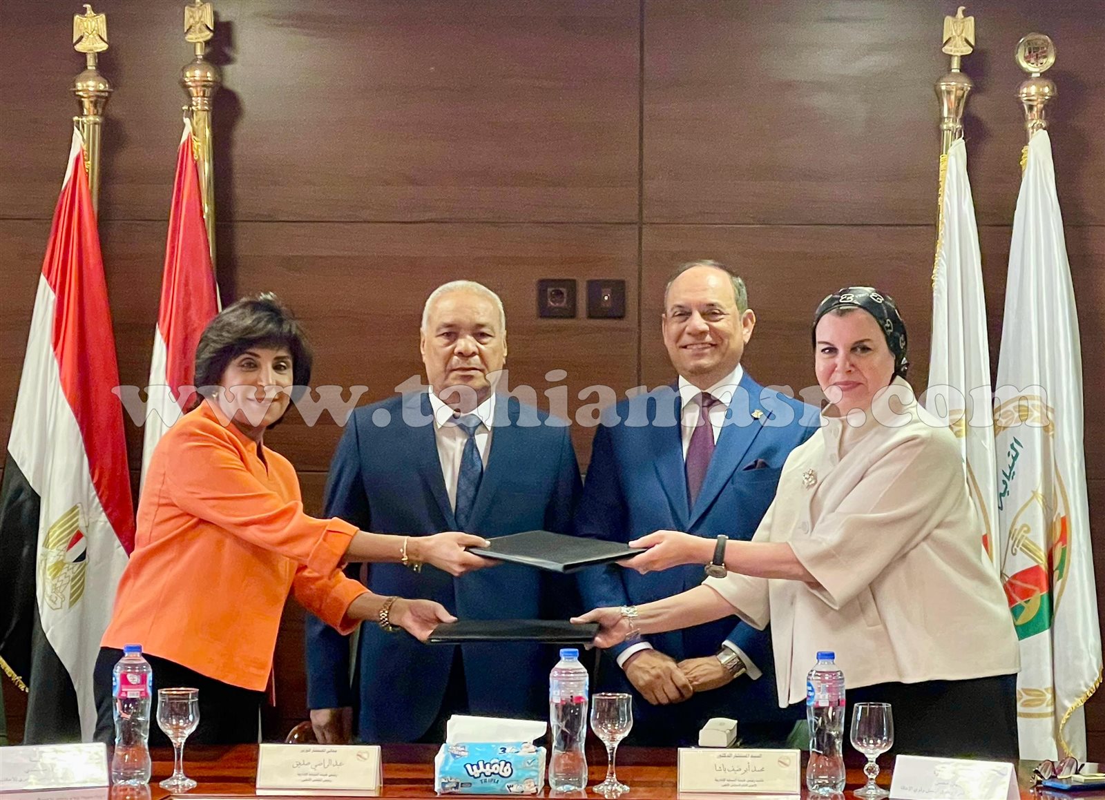 217f9c0b-406d-46a3-9cbb-89fc589b3900