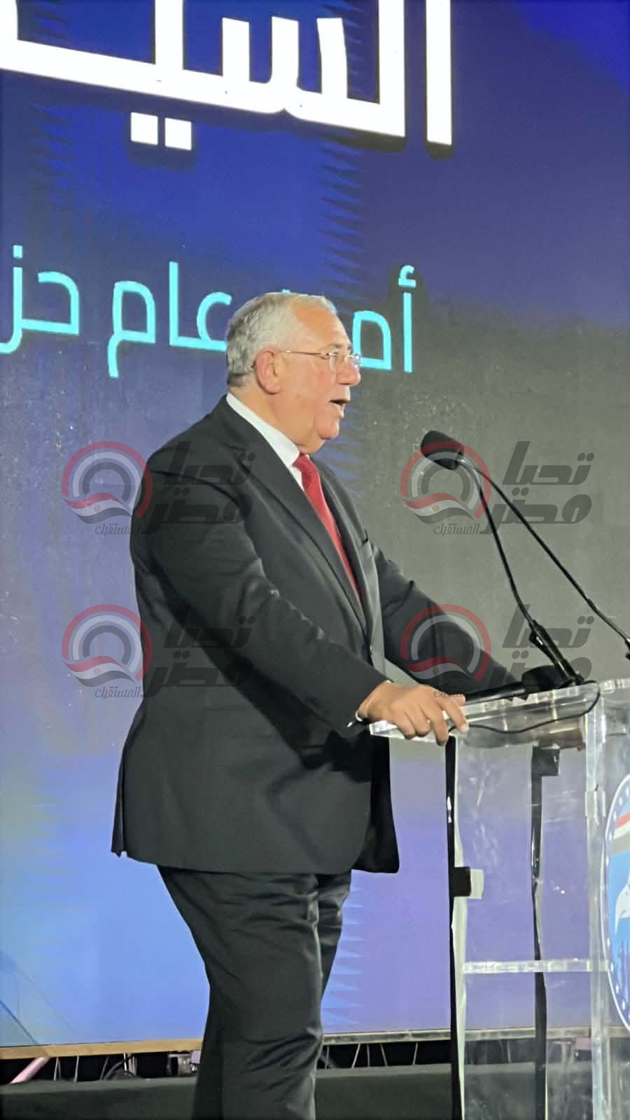 received_1492389481975661