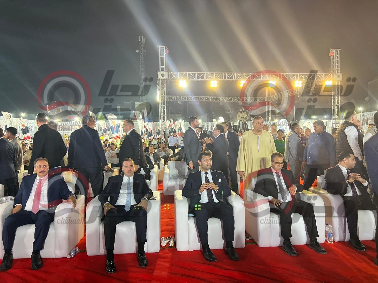 received_1047193214145158