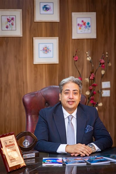 دكتور إيهاب سعد عثمان 