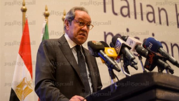 وزير الصناعة: خطوات
