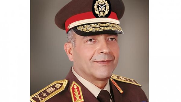 رئيس الأركان يلتقي