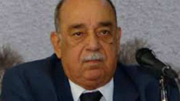 «الوفد» يقرر فصل