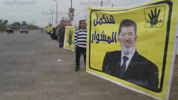 المئات من «الإخوان»