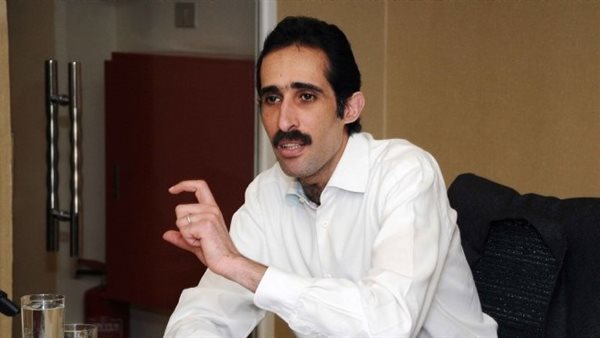 الكاتب الصحفى- مجدى