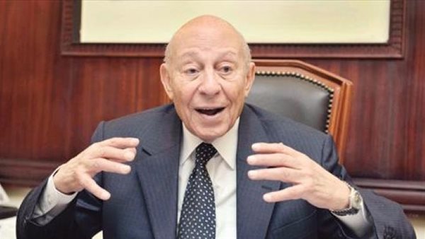 محمد فائق رئيس المجلس