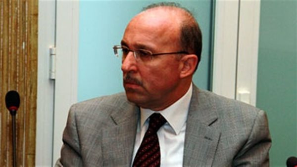 د.عادل العدوى وزير