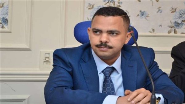 أشرف رشاد-رئيس حزب