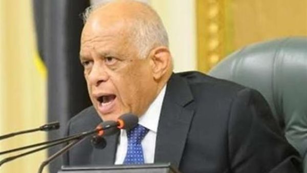 الدكتور علي عبد العال