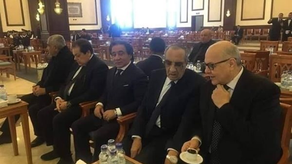 مشهد مع جنازة الرئيس