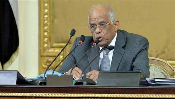 الدكتور على عبد العال