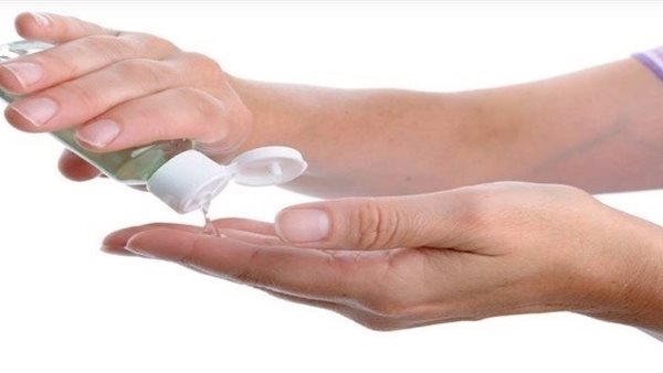 كحول مطهر ضد فيروس