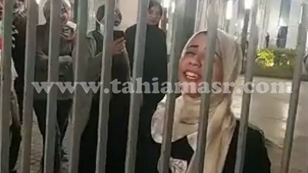 ممرضة من مستشفى أبو