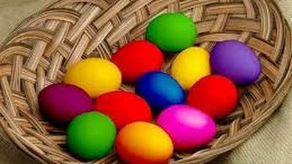 البيض الملون