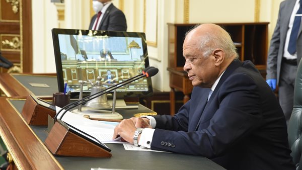 الدكتور علي عبد العال