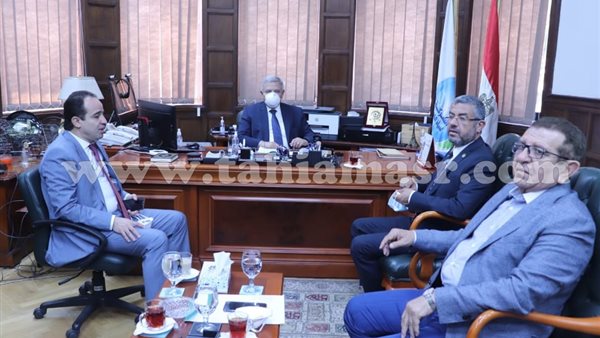 زيارة وفد لجنة الإسكان