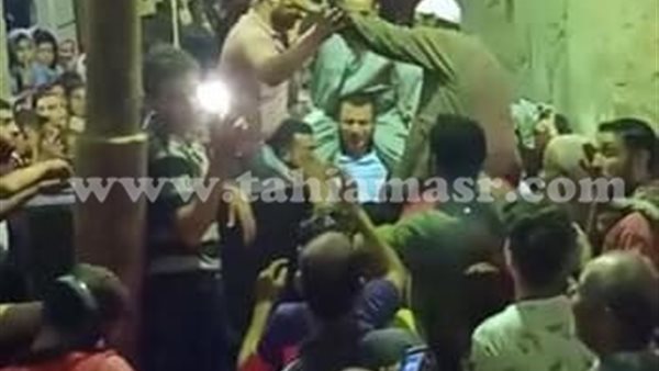 أهالي كفر سعد يزفزن