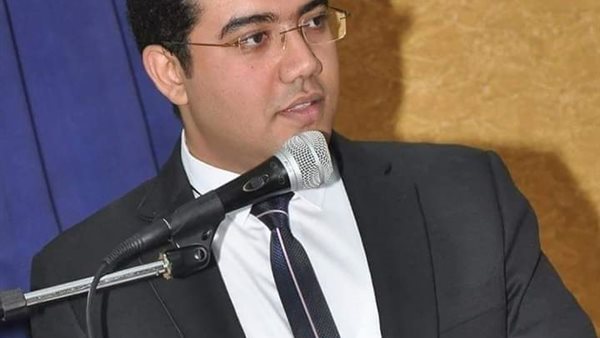 الدكتور أحمد محسن