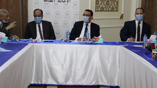 جانب من اجتماع حزب