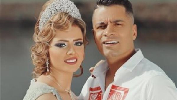 حسن شاكوش وخطيبته