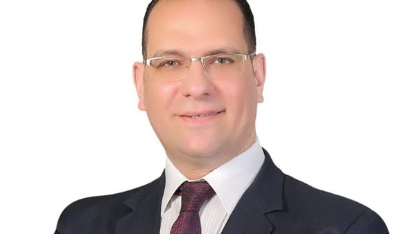 د.أحمد إدريس