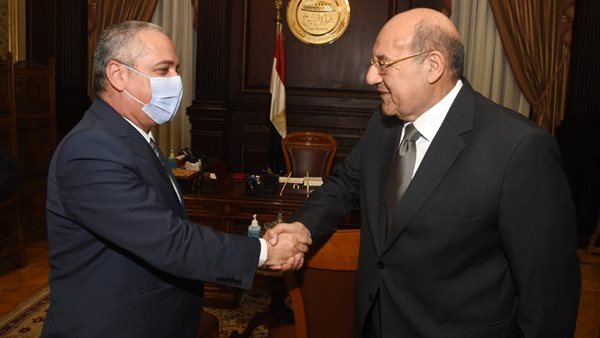 لقاء رئيس الشيوخ