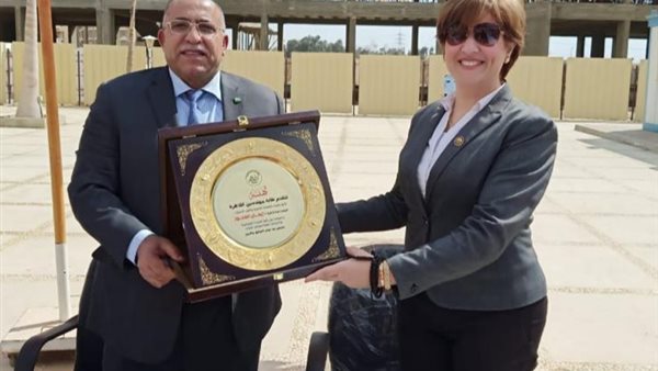 النائبة إيمان العجوز