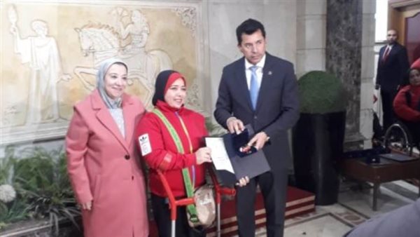 أشرف صبحي أرشيفية