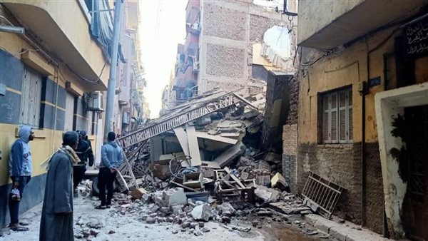 انهيار عقار - ارشيفية