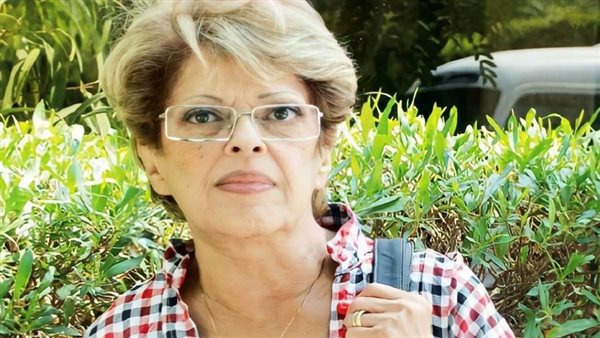 الاعلامية ملك إسماعيل-