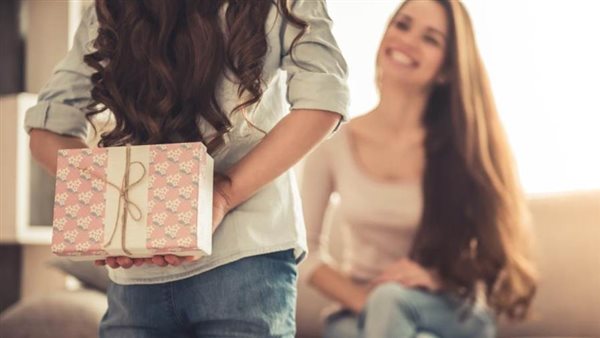 هدايا عيد الام- ارشيفية