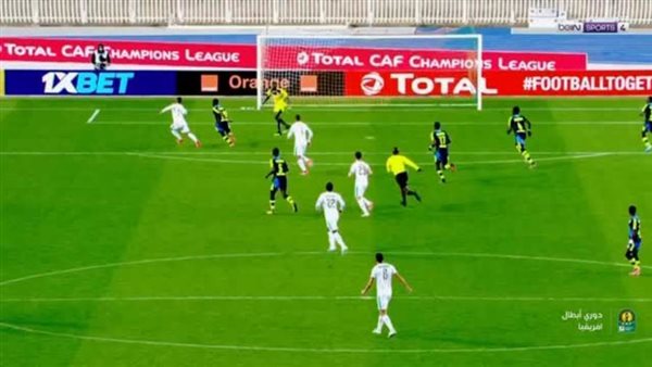 لاعبي المولودية وتونجيث-أرشيفية