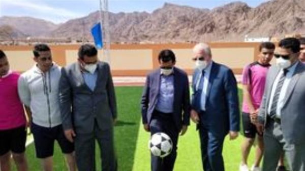 وزير الشباب والرياضة