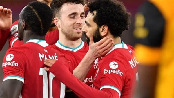 لاعبي ليفربول يحتفلون