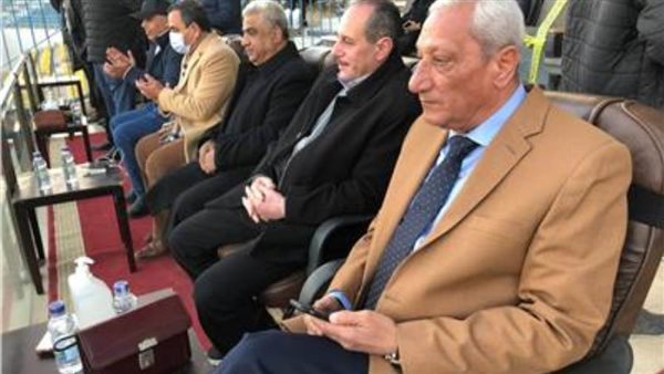 عماد عبد العزيز -