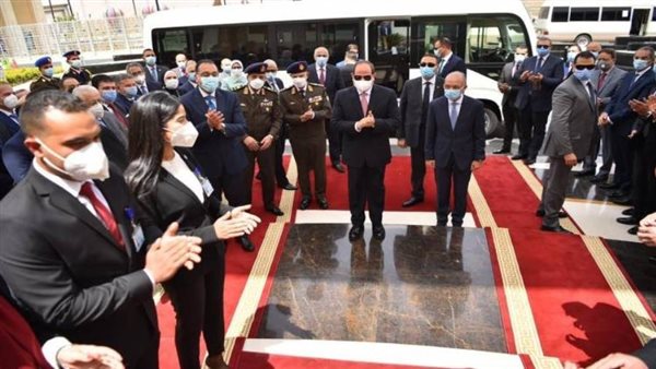 الرئيس السيسي أثناء