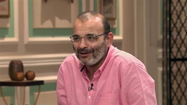 ايمن بهجت قمر- ارشيفية