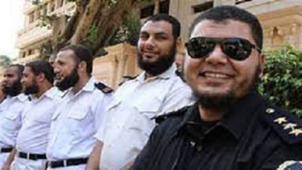 الباكوتشي مع أصدقائه