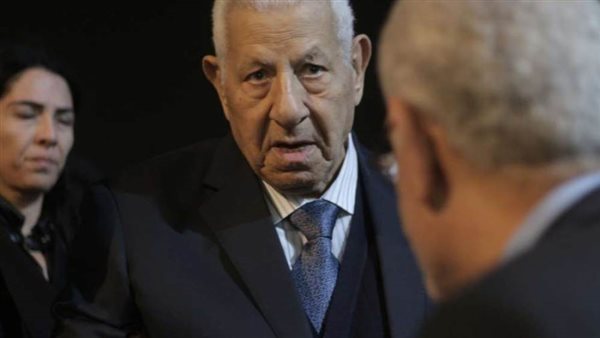 مكرم محمد أحمد