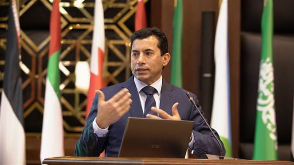 أشرف صبحي -أرشيفية