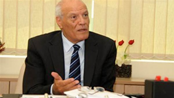 الدكتور عبدالحي عبيد