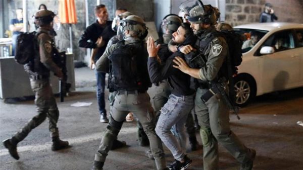 الاعتداء على فلسطينيين