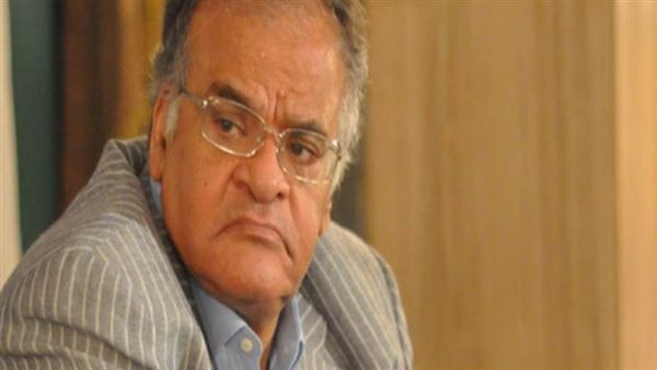 ممدوح عباس يثير الجدل