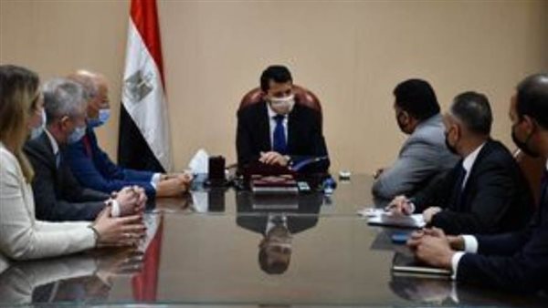 أشرف صبحي أرشيفية