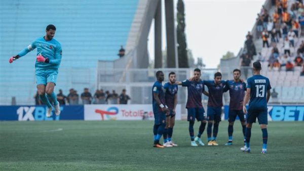 محمد شريف يسجل هدف